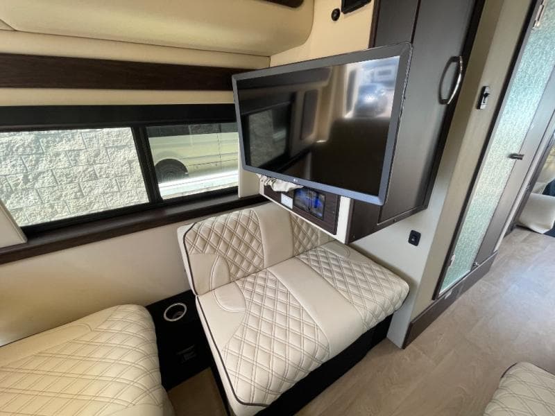 2025 Midwest Automotive Designs 2025 Midwest Automotive Designs Passage - thumbnail 23