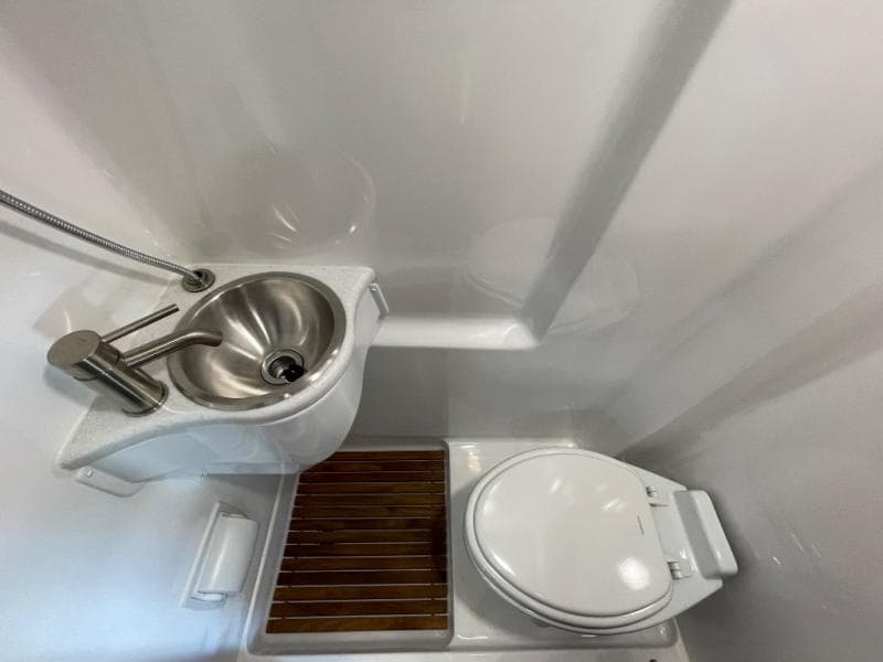 2025 Midwest Automotive Designs 2025 Midwest Automotive Designs Passage - thumbnail 19