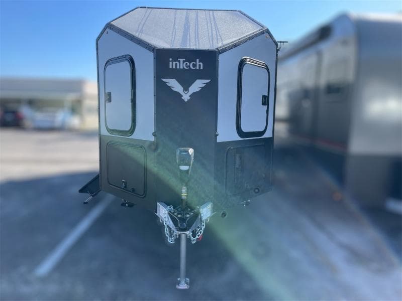 2025 inTech RV 2025 inTech RV Black Wing - thumbnail 3