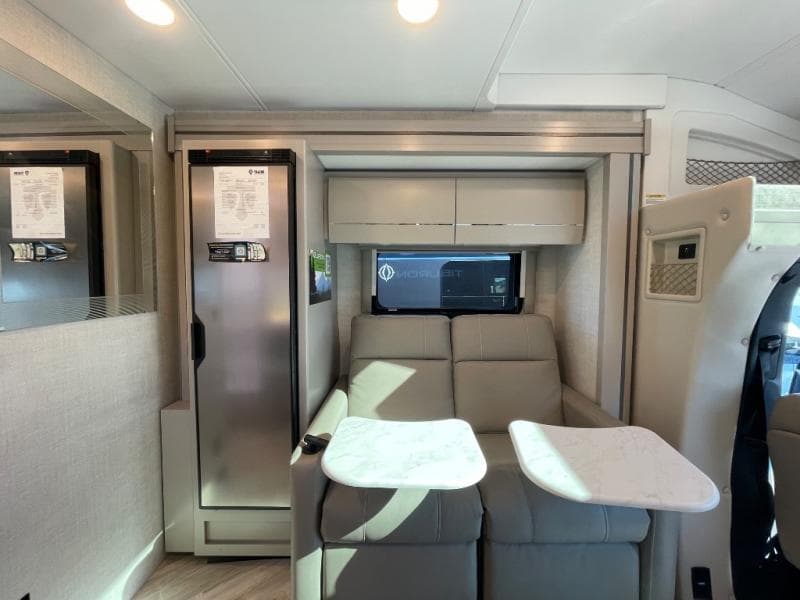 2025 Thor Motor Coach 2025 Thor Motor Coach Tiburon - thumbnail 11