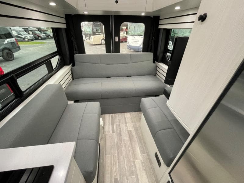 2025 Pleasure-Way 2025 Pleasure-Way Ontour - thumbnail 24