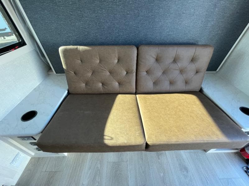 2025 Surveyor 2025 Surveyor Grand Surveyor - thumbnail 22