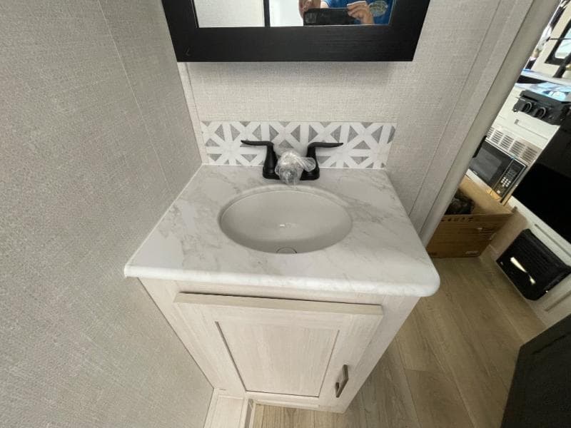 2025 Surveyor 2025 Surveyor Grand Surveyor - thumbnail 24