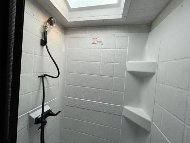 2025 Surveyor 2025 Surveyor Grand Surveyor - thumbnail 25