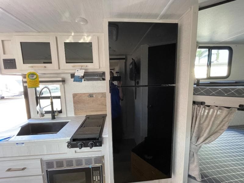 2025 Surveyor 2025 Surveyor Grand Surveyor - thumbnail 31