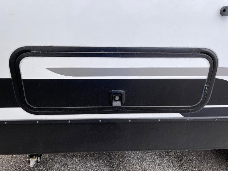 2025 Surveyor 2025 Surveyor Grand Surveyor - thumbnail 5