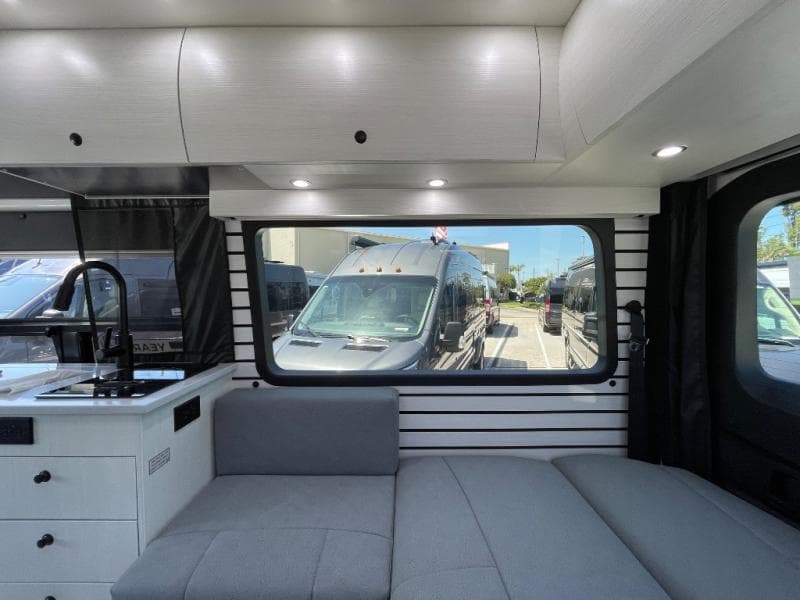 2025 Pleasure-Way 2025 Pleasure-Way Ascent - thumbnail 11