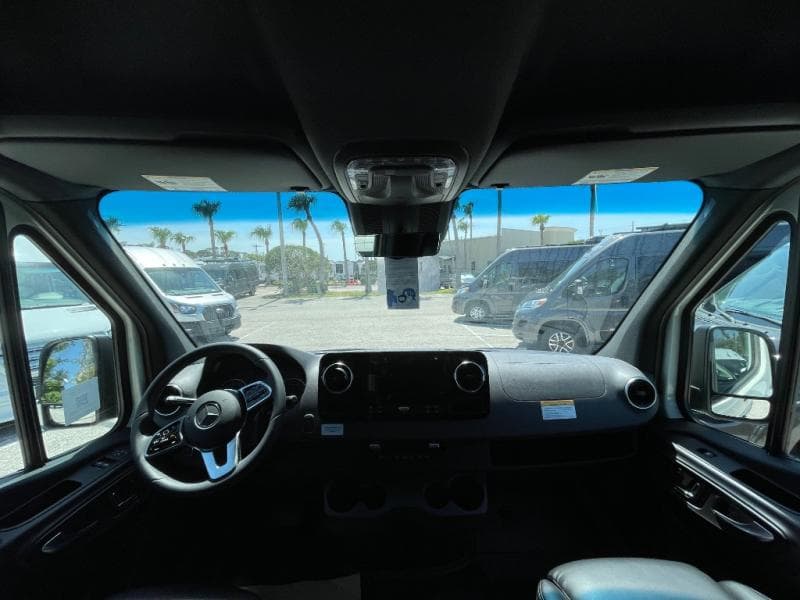 2025 Pleasure-Way 2025 Pleasure-Way Ascent - thumbnail 8