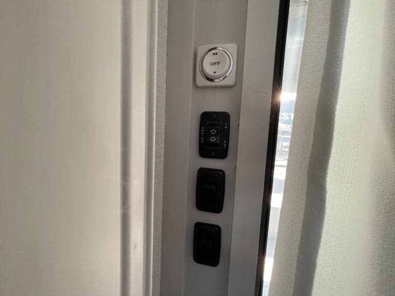 2025 Coachmen 2025 Coachmen Brookstone - thumbnail 70