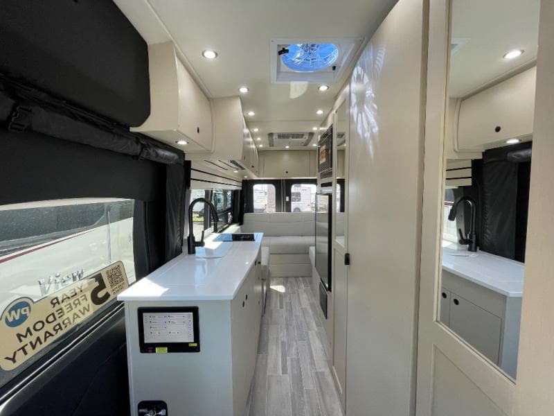 2025 Pleasure-Way 2025 Pleasure-Way Ontour - thumbnail 10