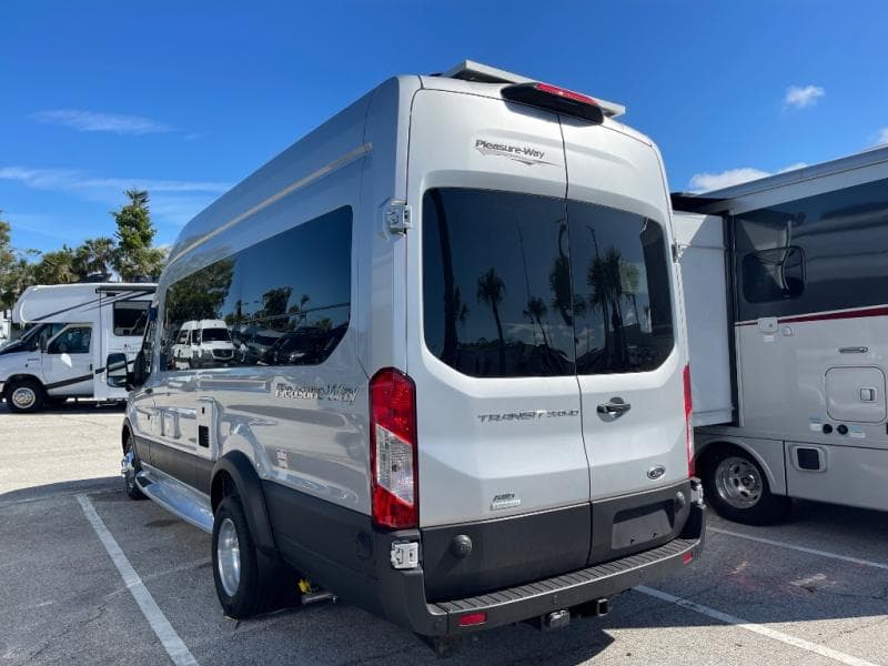 2025 Pleasure-Way 2025 Pleasure-Way Ontour - thumbnail 5