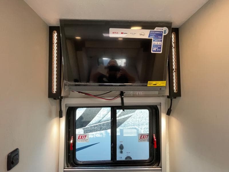 2025 Coachmen 2025 Coachmen Prism Select - thumbnail 32