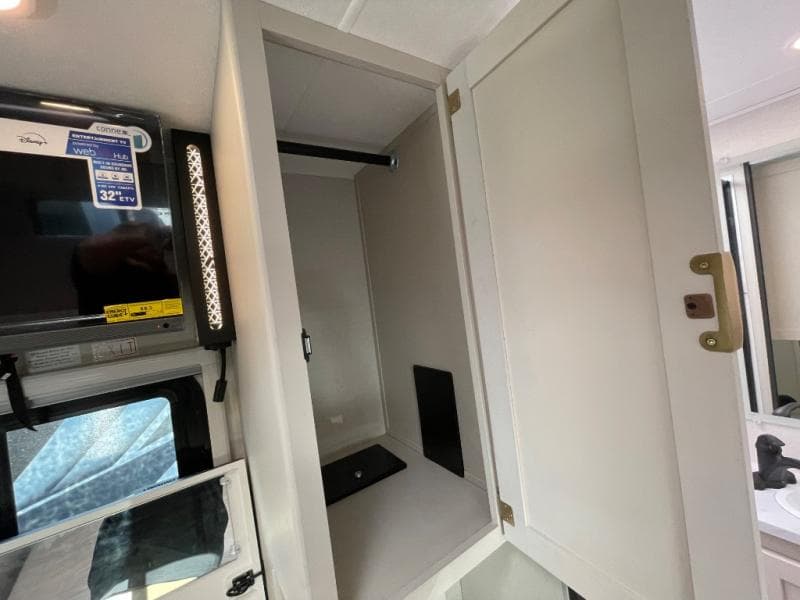 2025 Coachmen 2025 Coachmen Prism Select - thumbnail 33