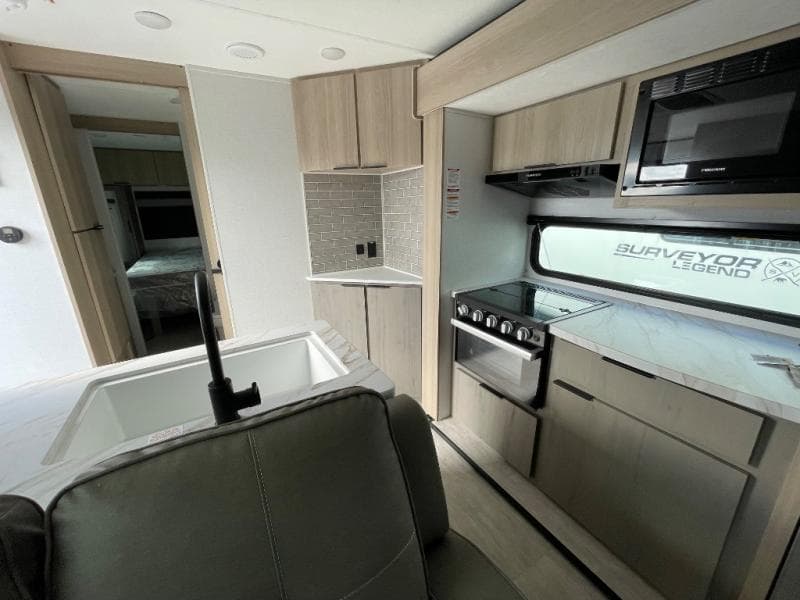 2025 Dutchmen 2025 Dutchmen Kodiak - thumbnail 13