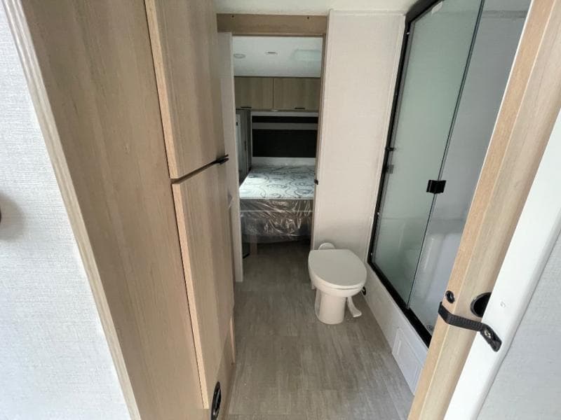 2025 Dutchmen 2025 Dutchmen Kodiak - thumbnail 14