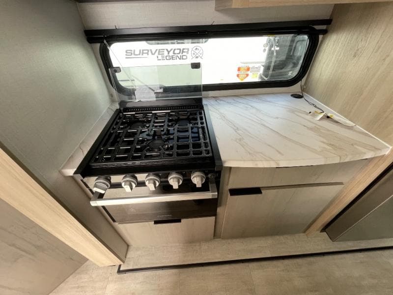 2025 Dutchmen 2025 Dutchmen Kodiak - thumbnail 18