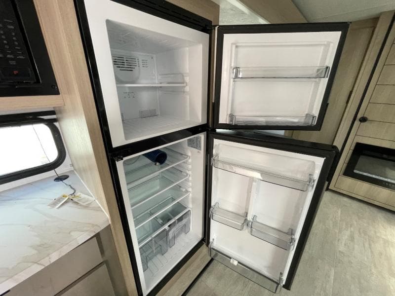 2025 Dutchmen 2025 Dutchmen Kodiak - thumbnail 20