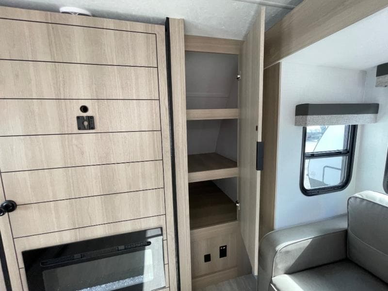 2025 Dutchmen 2025 Dutchmen Kodiak - thumbnail 22