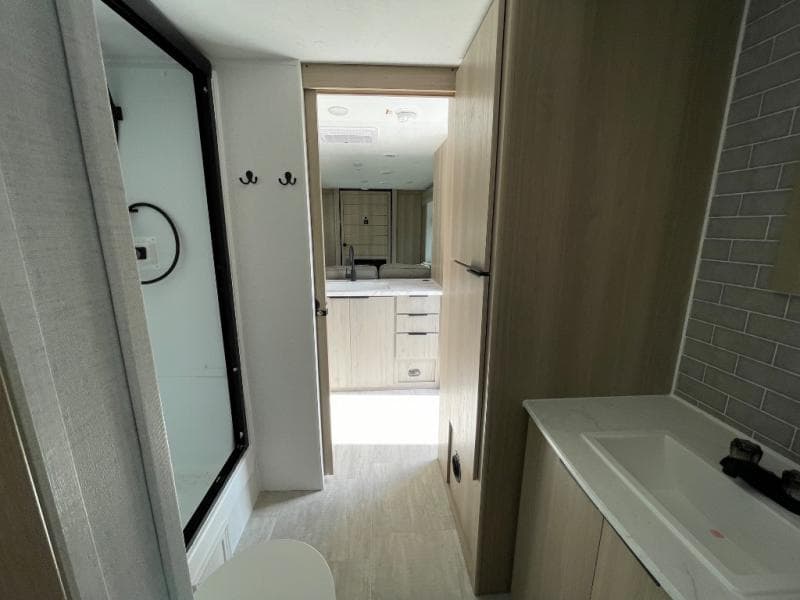 2025 Dutchmen 2025 Dutchmen Kodiak - thumbnail 34