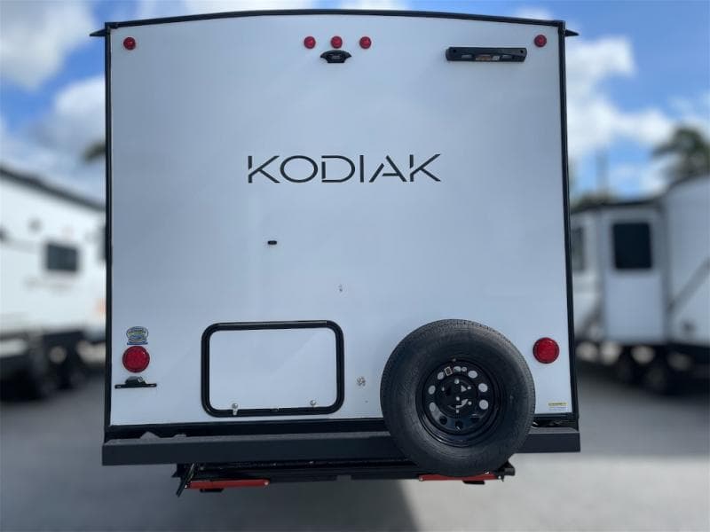 2025 Dutchmen 2025 Dutchmen Kodiak - thumbnail 4