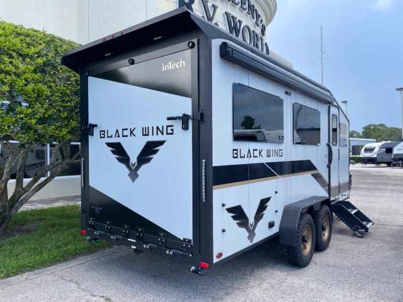 2025 inTech RV 2025 inTech RV Black Wing - thumbnail 4