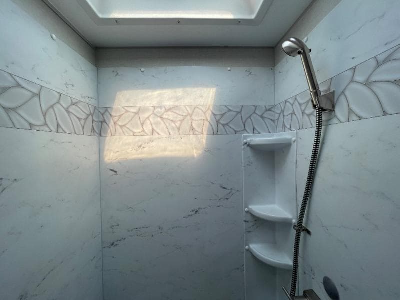 2025 Coachmen 2025 Coachmen Freelander - thumbnail 19