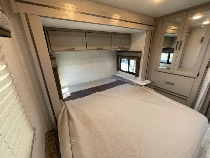 2025 Thor Motor Coach 2025 Thor Motor Coach Chateau Espec Essential - thumbnail 25