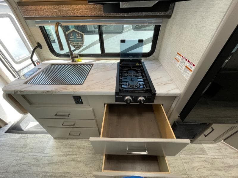 2025 Thor Motor Coach 2025 Thor Motor Coach Chateau Espec Essential - thumbnail 33