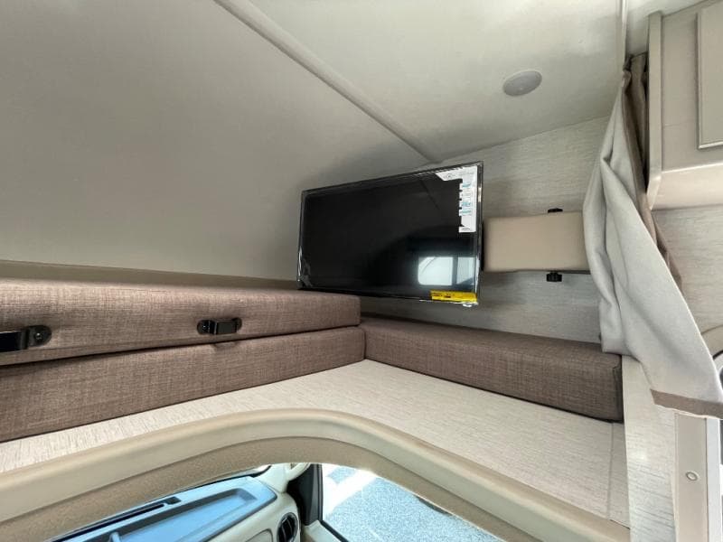 2025 Thor Motor Coach 2025 Thor Motor Coach Chateau Espec Essential - thumbnail 8