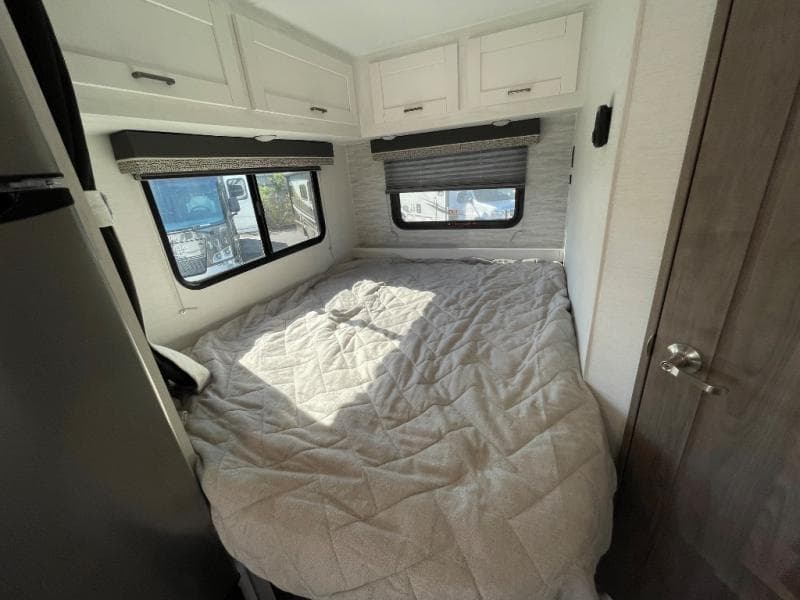 2025 Gulf Stream 2025 Gulf Stream Conquest - thumbnail 11