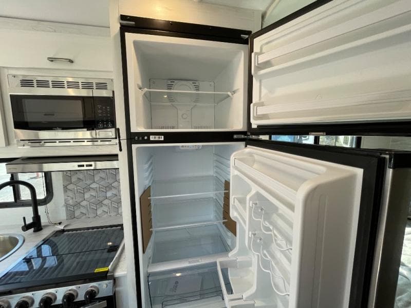 2025 Gulf Stream 2025 Gulf Stream Conquest - thumbnail 24