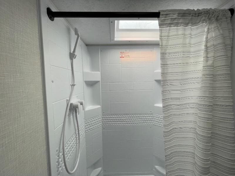 2025 Venture RV 2025 Venture RV Sienna - thumbnail 17