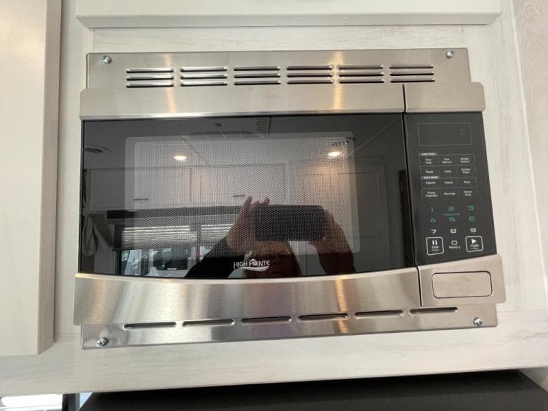 2025 Gulf Stream 2025 Gulf Stream Conquest - thumbnail 12