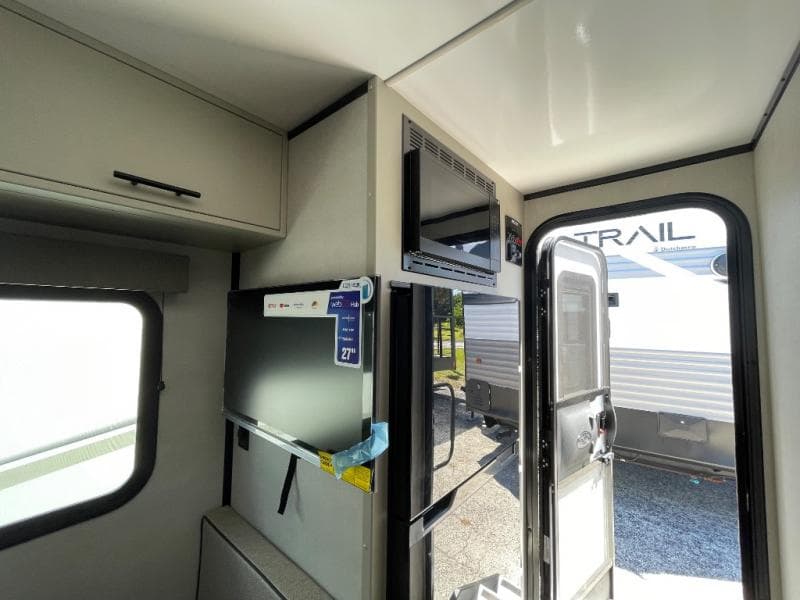 2025 Encore RV 2025 Encore RV Revue - thumbnail 10