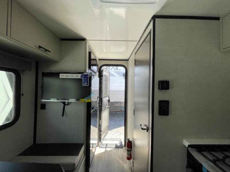 2025 Encore RV 2025 Encore RV Revue - thumbnail 8