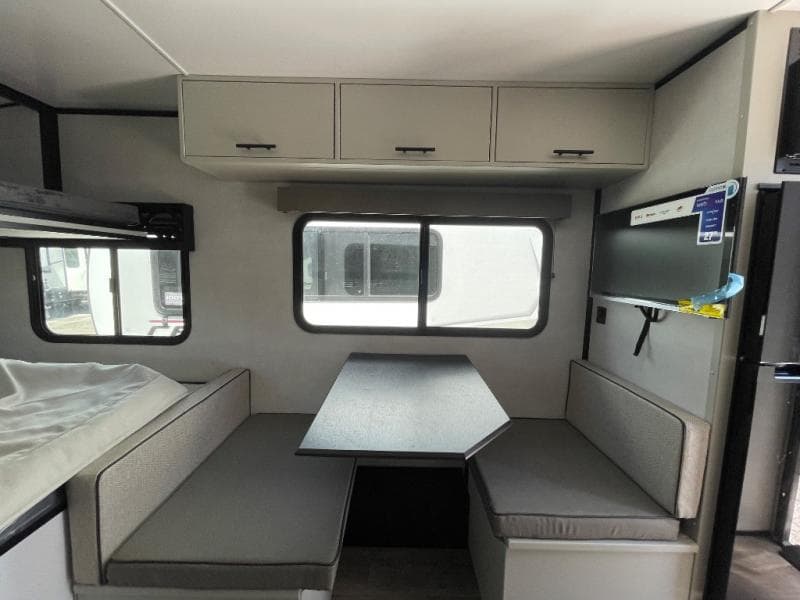 2025 Encore RV 2025 Encore RV Revue - thumbnail 9