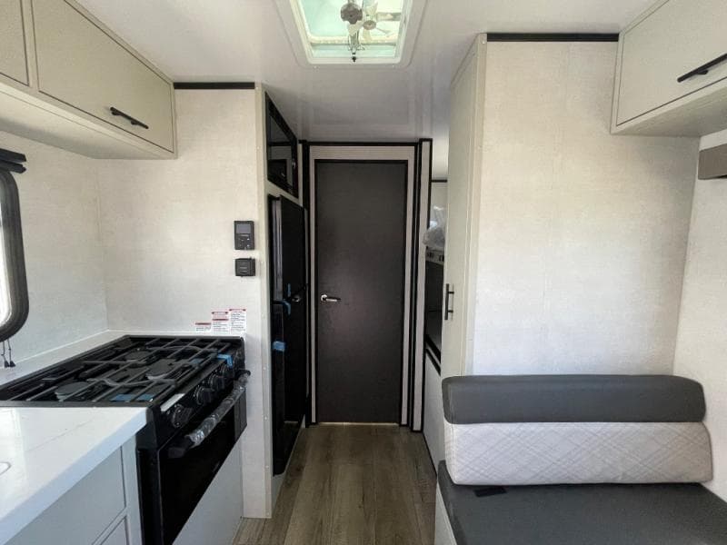 2025 Encore RV 2025 Encore RV Revue - thumbnail 7