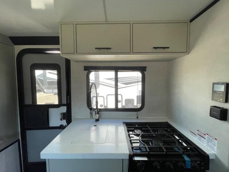 2025 Encore RV 2025 Encore RV Revue - thumbnail 9