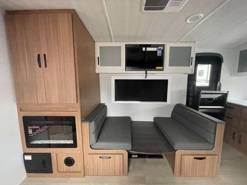 2025 Keystone RV 2025 Keystone RV Passport Super Lite - thumbnail 10