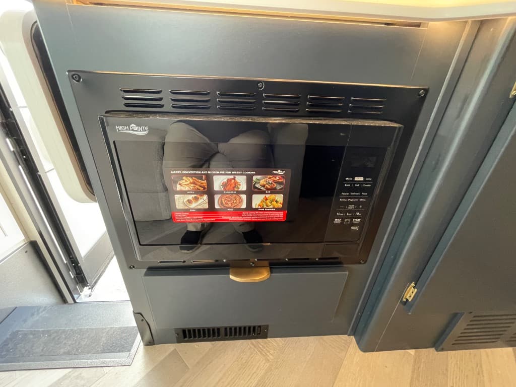 2025 Coachmen 2025 Coachmen Prism Elite - thumbnail 13