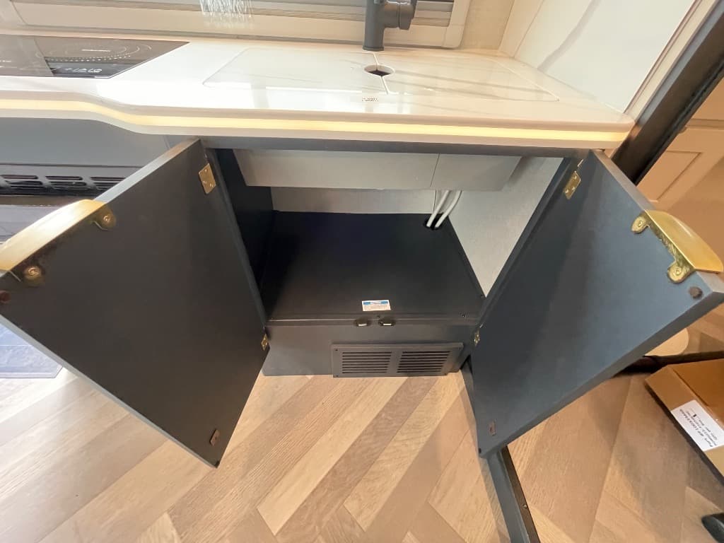 2025 Coachmen 2025 Coachmen Prism Elite - thumbnail 15