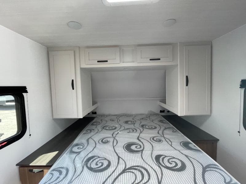 2025 Keystone RV 2025 Keystone RV Passport Classic - thumbnail 13