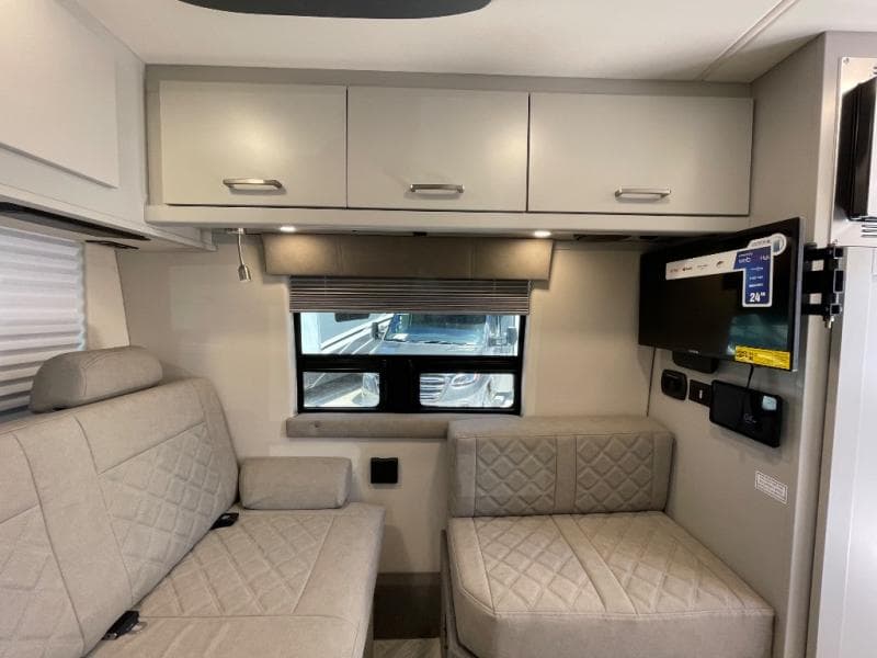 2025 Coachmen 2025 Coachmen Galleria - thumbnail 13