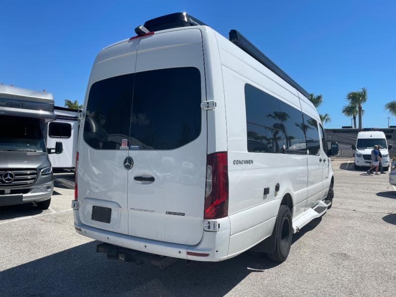 2025 Coachmen 2025 Coachmen Galleria - thumbnail 7