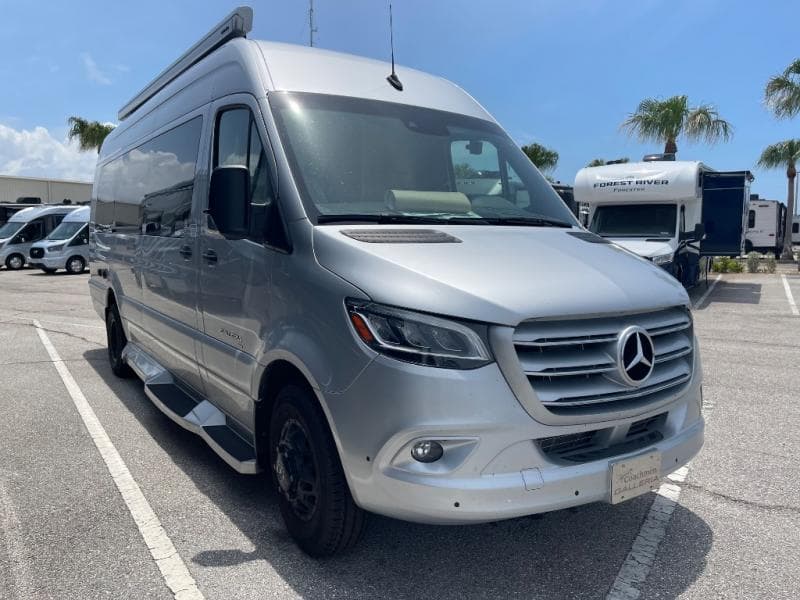 2025 Coachmen 2025 Coachmen Galleria - image 1