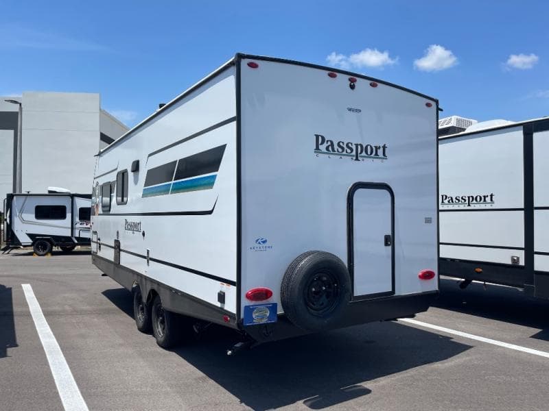 2025 Keystone RV 2025 Keystone RV Passport Classic - thumbnail 5
