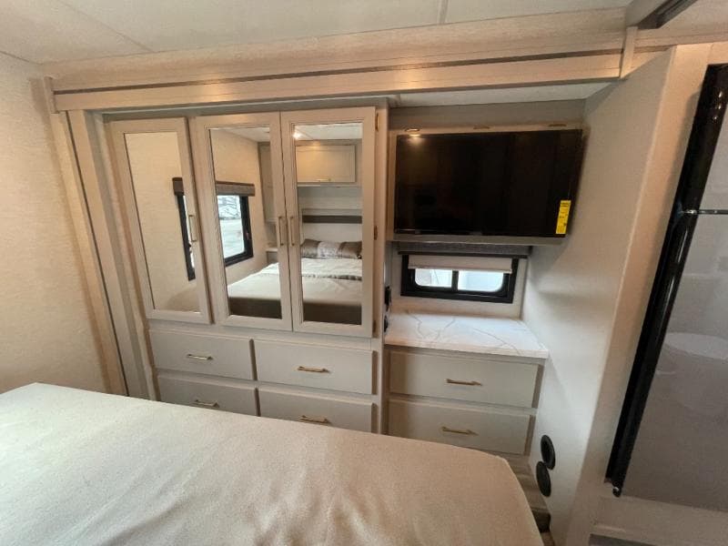 2026 Thor Motor Coach 2026 Thor Motor Coach A.C.E. - thumbnail 36