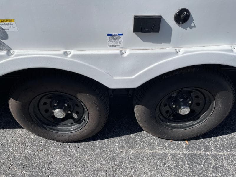 2025 Wildwood X-Lite 2025 Wildwood X-Lite WILDEWOOD - thumbnail 12