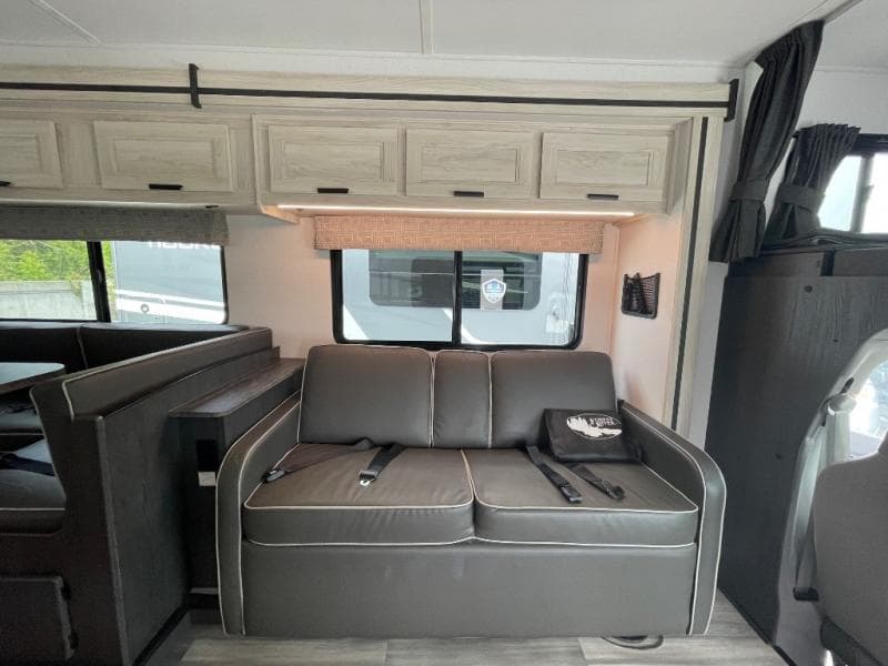 2024 Forest River 2024 Forest River Sunseeker Classic - thumbnail 9