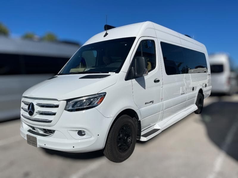 2025 Coachmen 2025 Coachmen Galleria - thumbnail 4